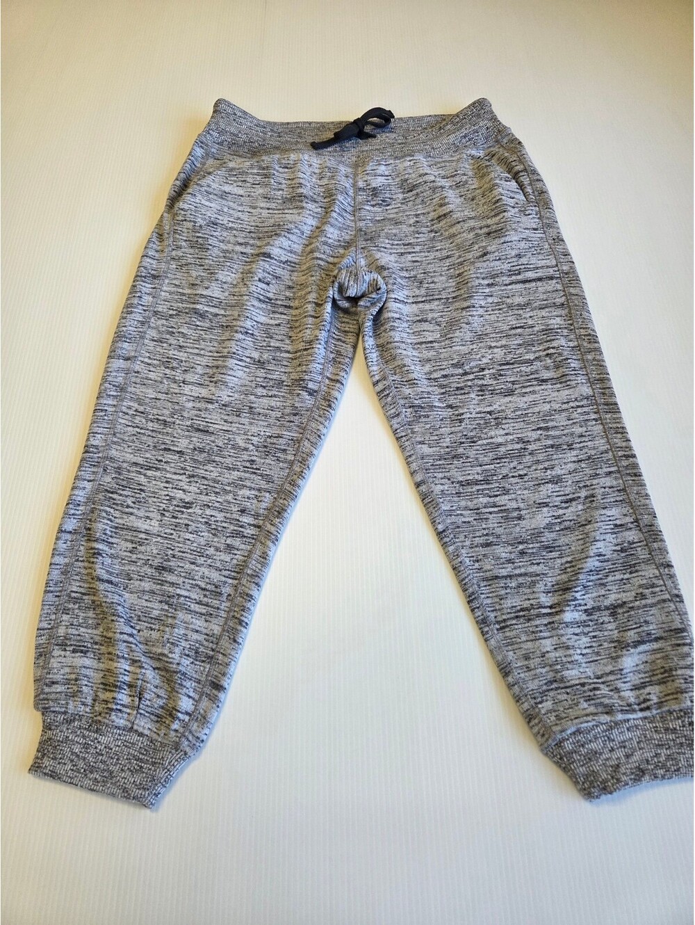 Athleta Women's Medium Gray Marled Jogger Pants with Elastic Waist and Cuffs